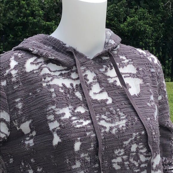 Hoodie with long sleeve, distressed fabric look - Picture 2 of 8